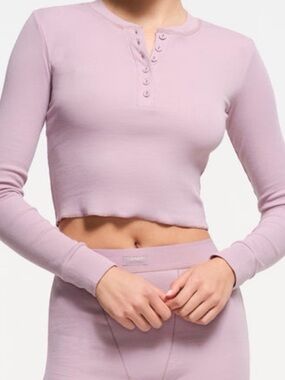 SKIMS COTTON RIB CROPPED LONG SLEEVE  HENLEY DUSK XXS